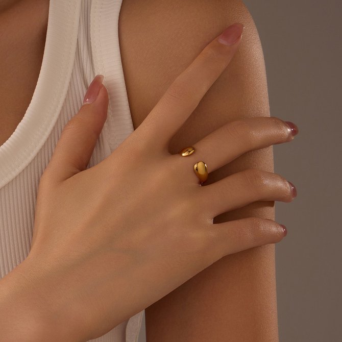 European And American Ins Cold Style 18k Gold Geometric Irregular Titanium Steel Ring Does Not Fade All-match High-grade Open Stainless Steel Electroplated Ring